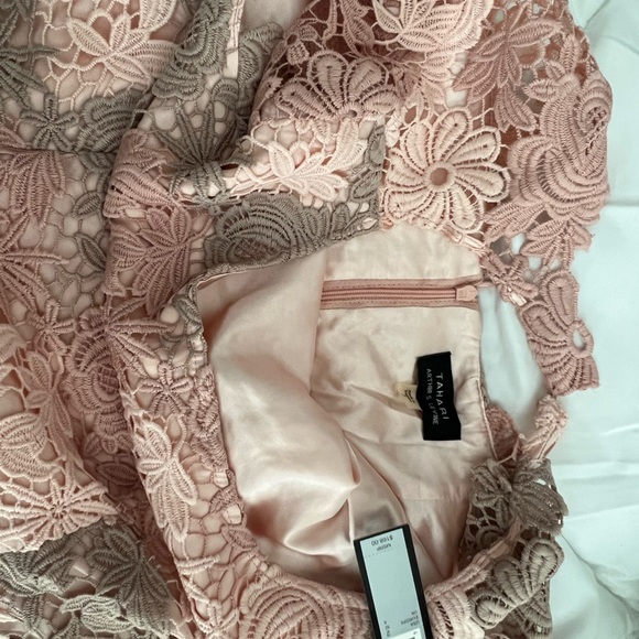 TAHARI ASL CAP SLEEVE LACE SHEATH DRESS SIZE 2 - Picture 6 of 10